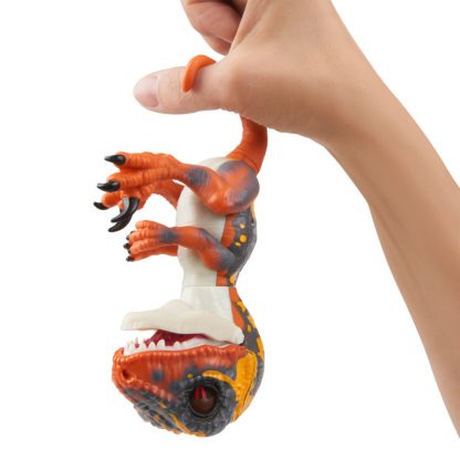 Интерактивная игрушка WowWee Fingerlings Динозавр Blaze оранжевый