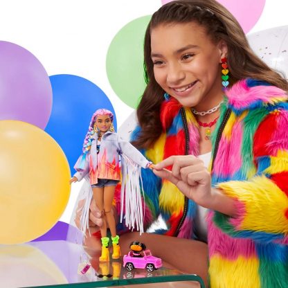 Кукла Barbie Extra Барби Экстра с цветными косичками в джинсовой куртке